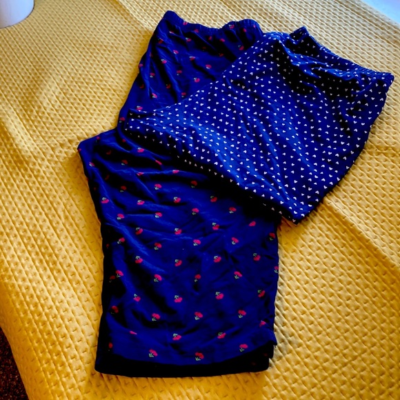 2 for 1! 2x capri lounge pants, so cute and comfy! - Picture 1 of 3